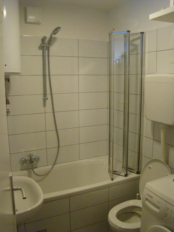 Vukini Apartment Спліт Екстер'єр фото